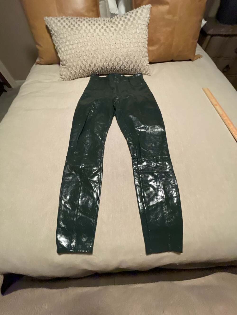 Spanx Faux Patent Leather Leggings Size M Dark Green